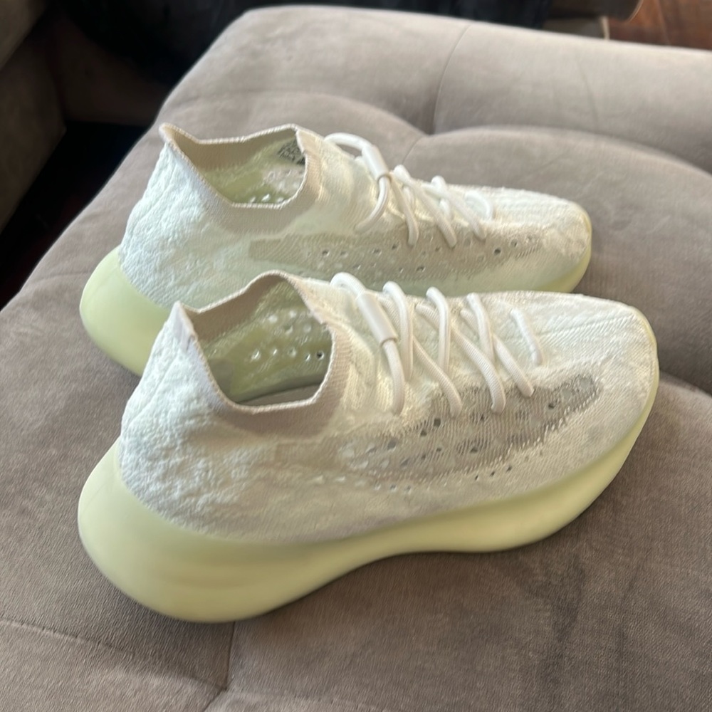 Yeezy 380 sz 8